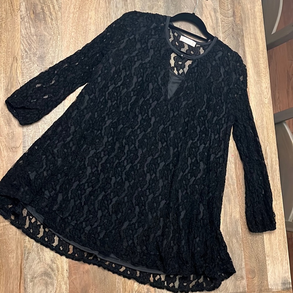 Alter’d State Black Lace Keyhole Shift Dress